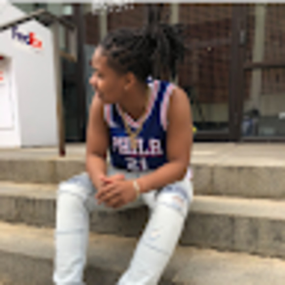 Meet your Posher, Isatou - Picture 1 of 1